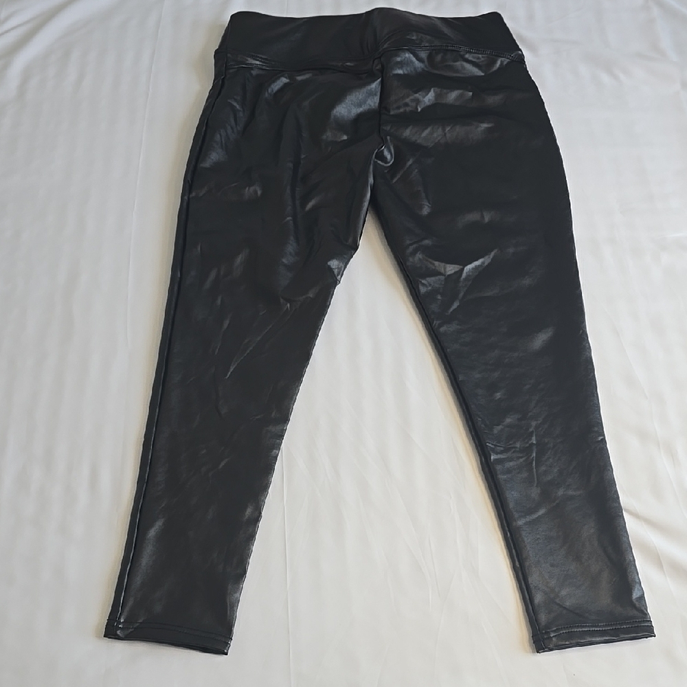 Vince Camuto Black Faux Leather Leggings - Picture 4 of 7